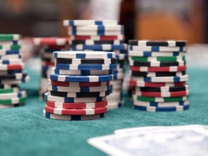 Casino table game dealer school
